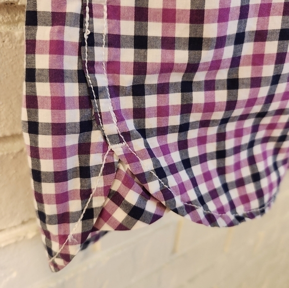 Tommy Hilfiger Button Down Shirt - Picture 9 of 9